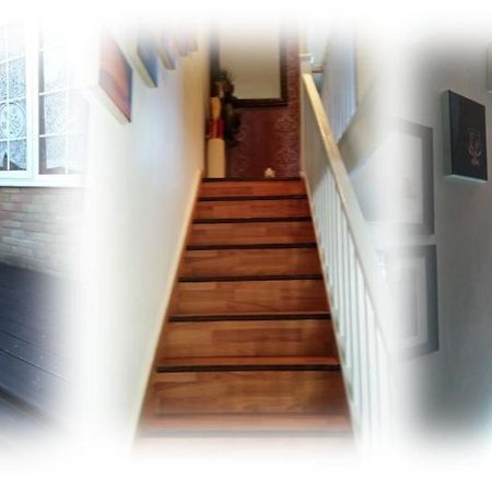Lovely Double Bedroom In Rotherhithe Лондон Екстериор снимка